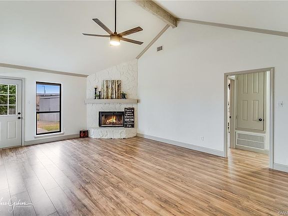 4th image of 2622 Brown St