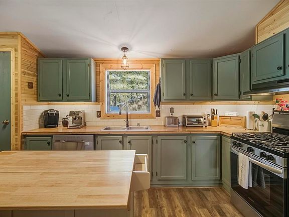 4th image of 185 Shenandoah Drive