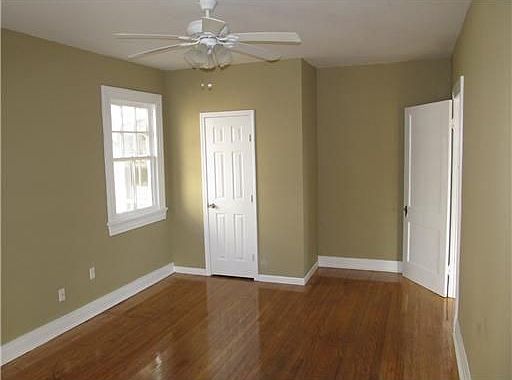 4th image of 914 Wagner St