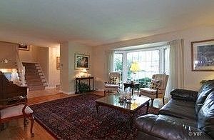 3rd image of 3S267 Shagbark Ln