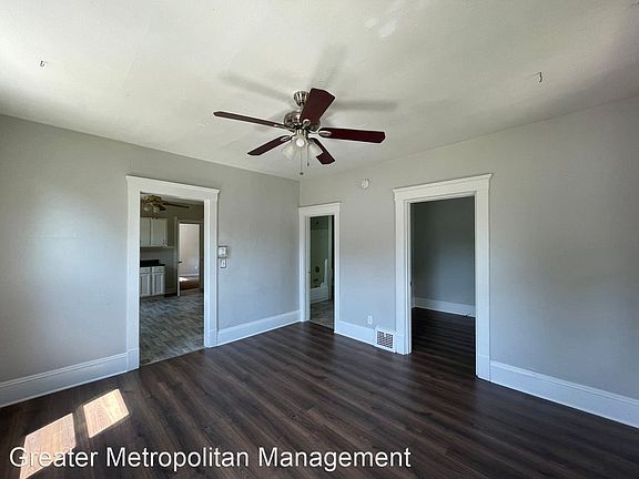 5th image of 4126-4128 Howlett Ave #4126