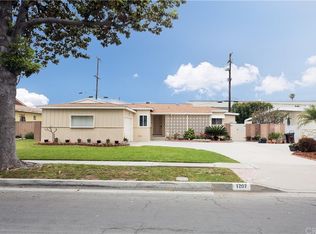 1207 S Pacific Dr, Fullerton, CA 92833