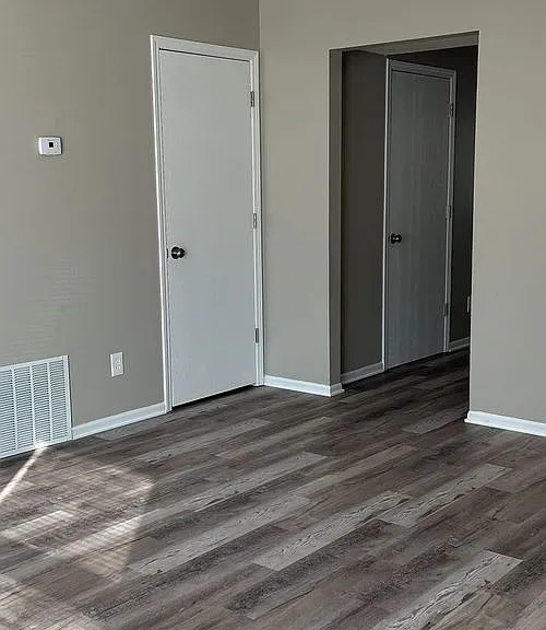 219 N Garrison Ave — Photo 5