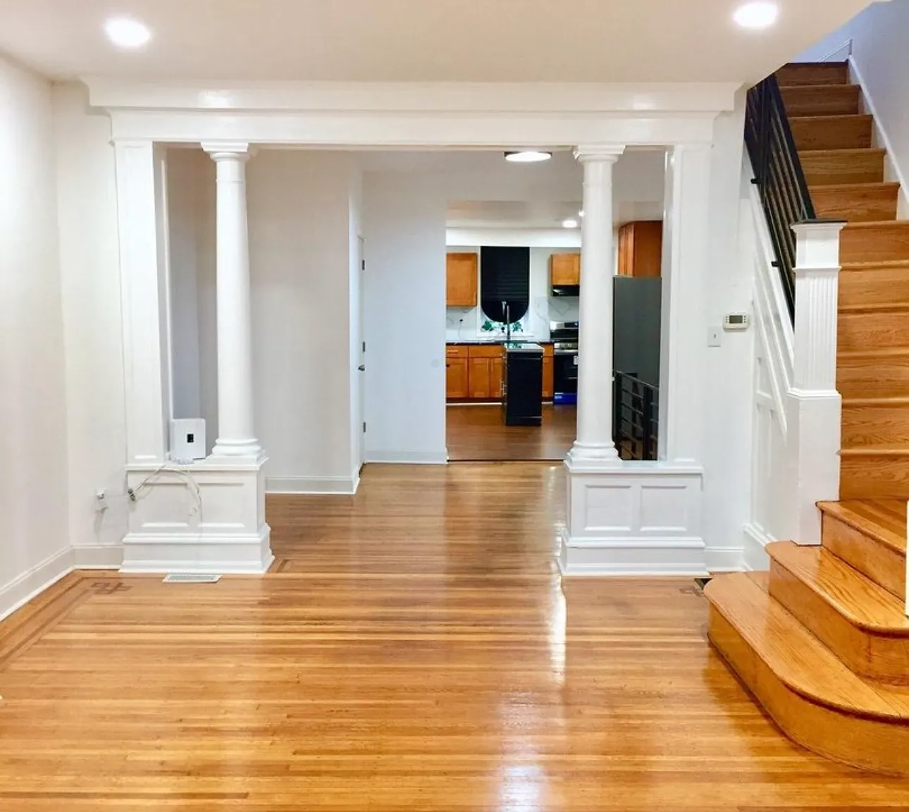 4 bed, 2.5 bath, 1500 sqft, $2,200 — Photo 1