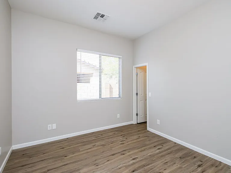 4091 E Carriage Way — Photo 13