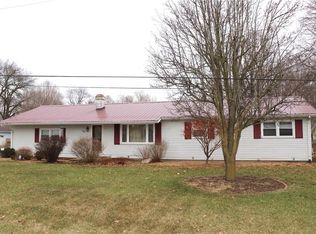 109 Meade St, Catlin, IL 61817