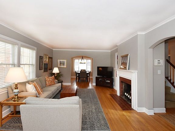 3rd image of 335 S Peck Ave