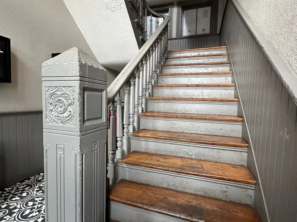 103 W Court Street, 103 W Court St #201, Cincinnati, OH 45202