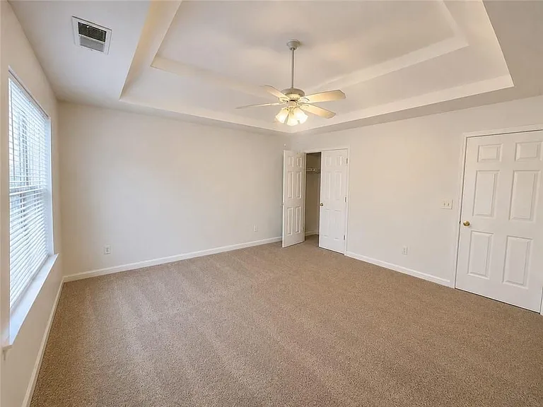 5477 Wellborn Creek Dr — Photo 10