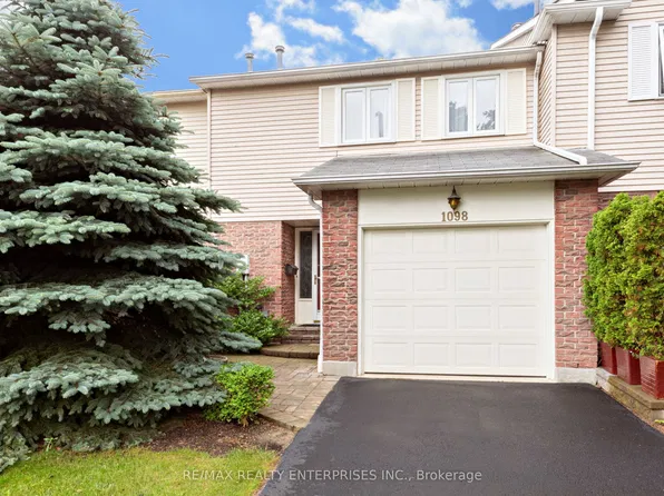 1098 Bordeaux Ct, Mississauga, ON L5H 4B4