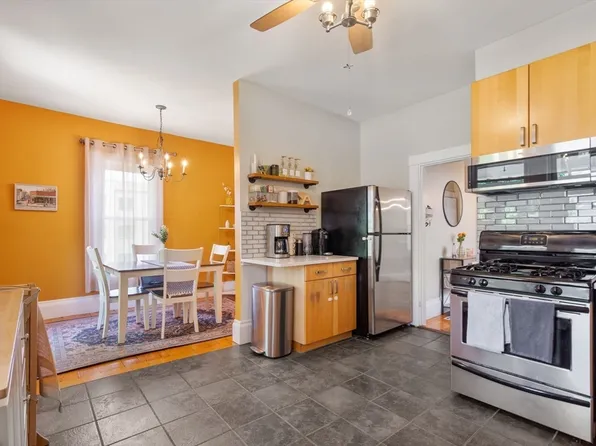 4295-4297 Washington St Unit 4, Roslindale, MA 02131