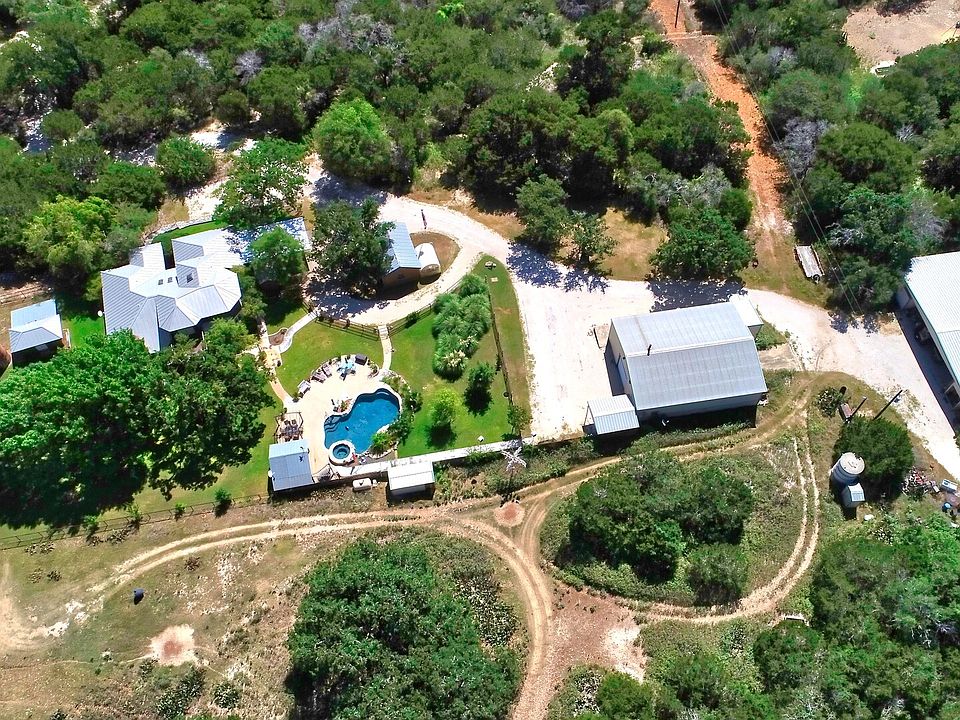 1st image of 4065 N Cypress Creek Road