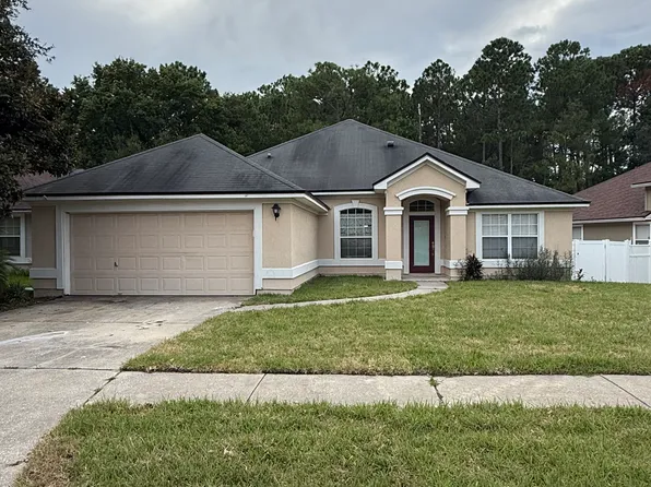 2802 Coachman Lakes Dr, Jacksonville, FL 32246