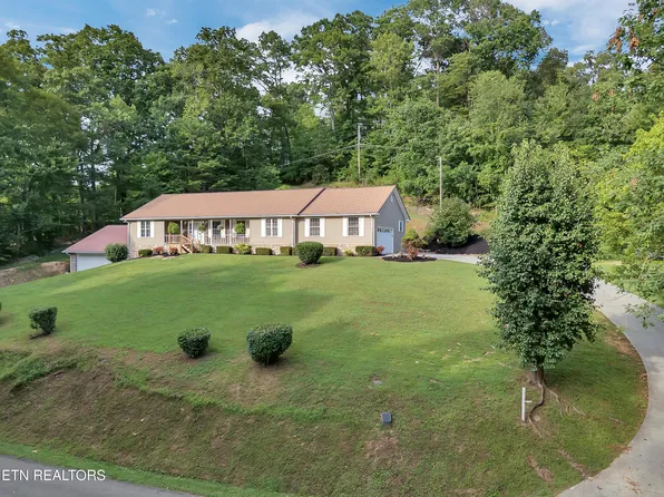 290 Whitaker Hollow Rd, Rocky Top, TN 37769