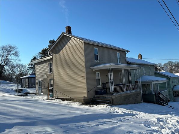 311 S 4th St, Apollo, PA 15613