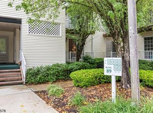 291 Potomac Dr, Basking Ridge, NJ 07920