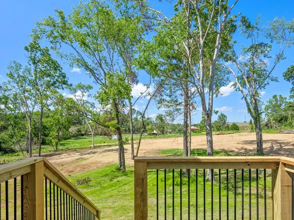 843 Tom Osborne Rd, Columbia, TN 38401