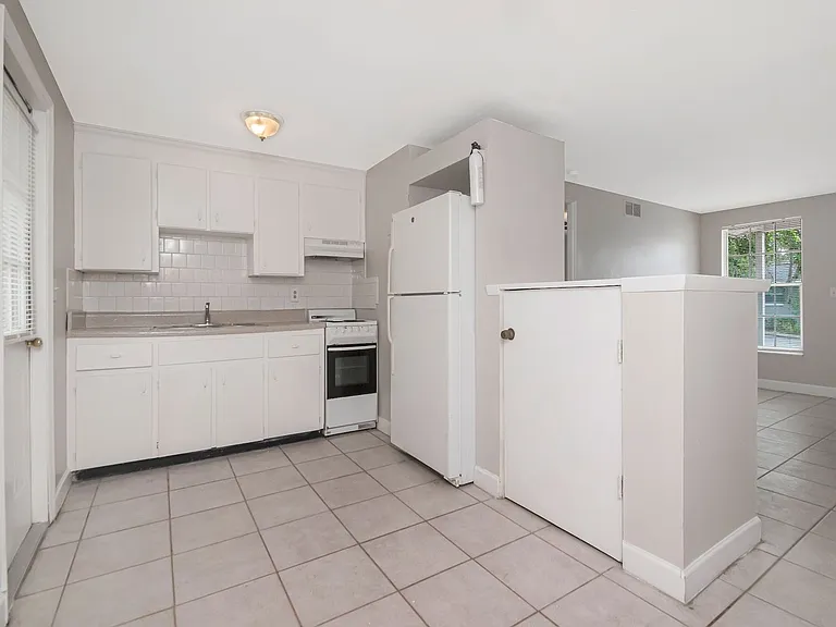104 Karde Ln #A — Photo 8
