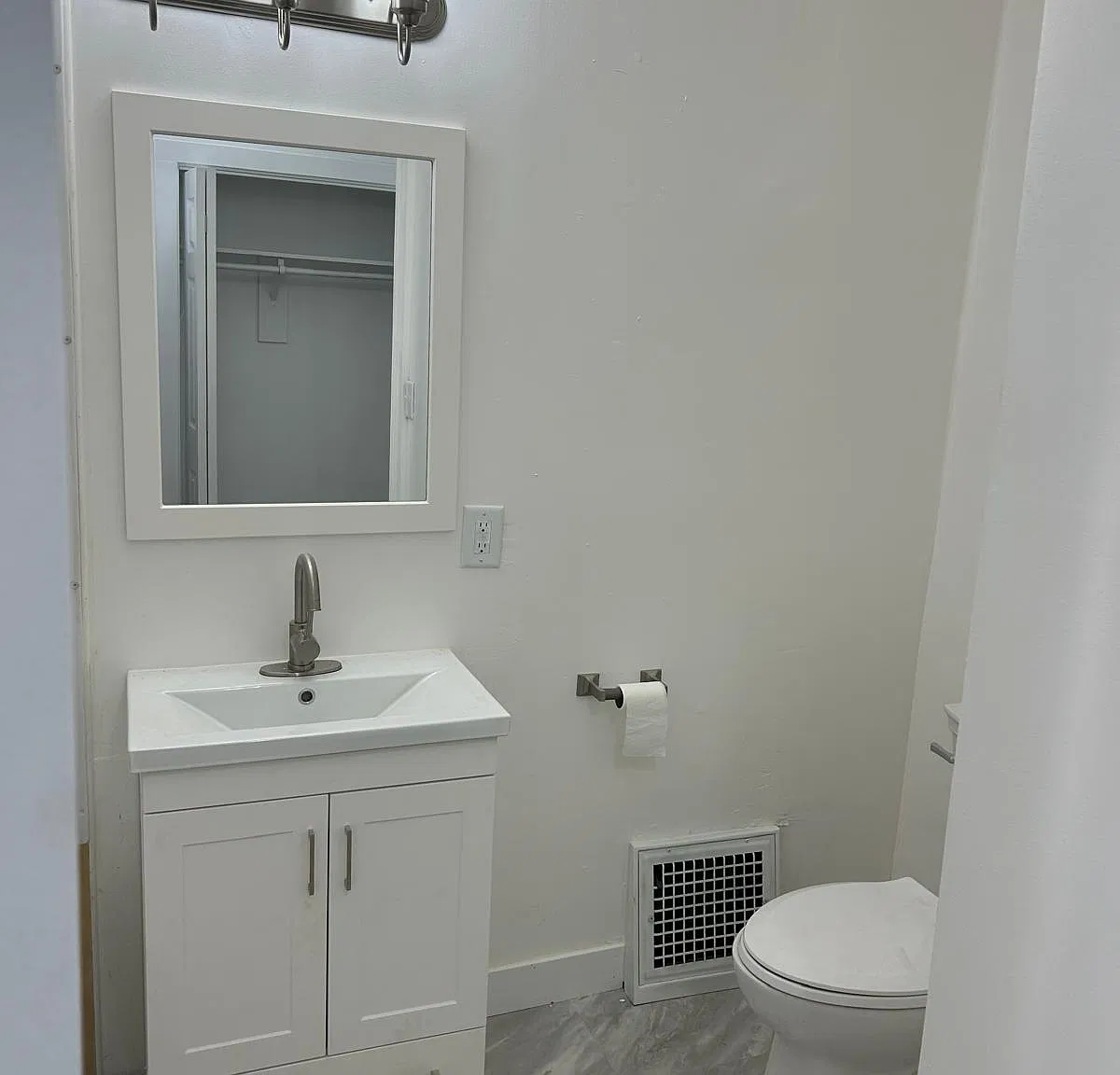 3 bed, 1250 sqft, $1,800 — Photo 4