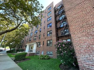 8431 Van Wyck Expy APT 6M, Jamaica, NY 11435
