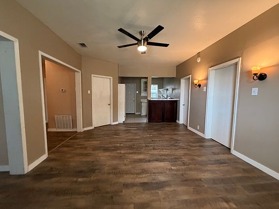 4th image of 426 Palmero St