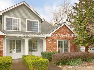 1602 NE Glisan St, Portland, OR