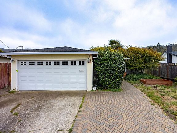 2nd image of 790 Noriega Way