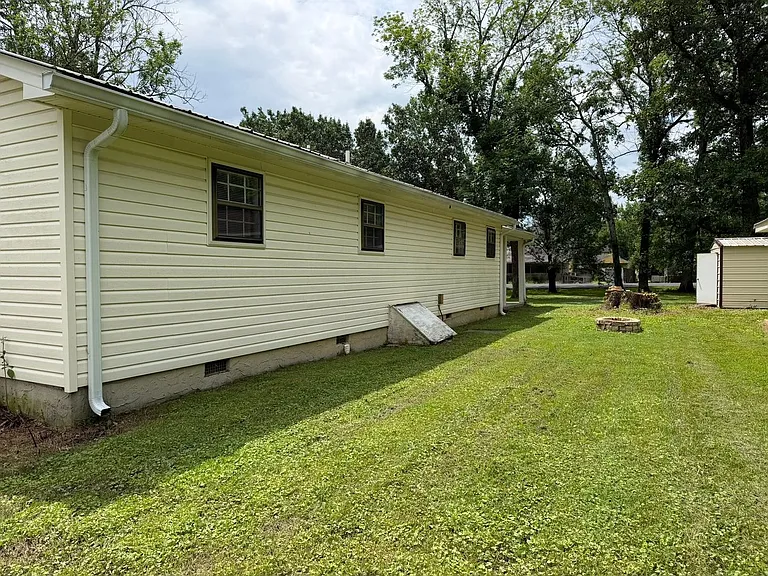 10 Morgan Cir — Photo 4