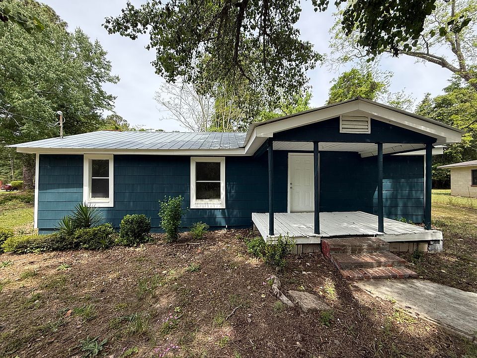 1st image of 599 Twin Oaks Road