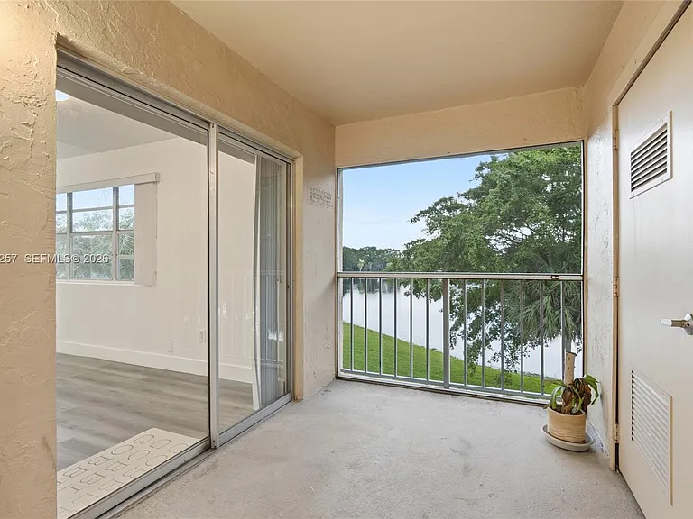 15330 SW 106th Ter #915 — Photo 24