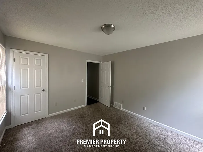 2638 Country Glade Dr — Photo 12