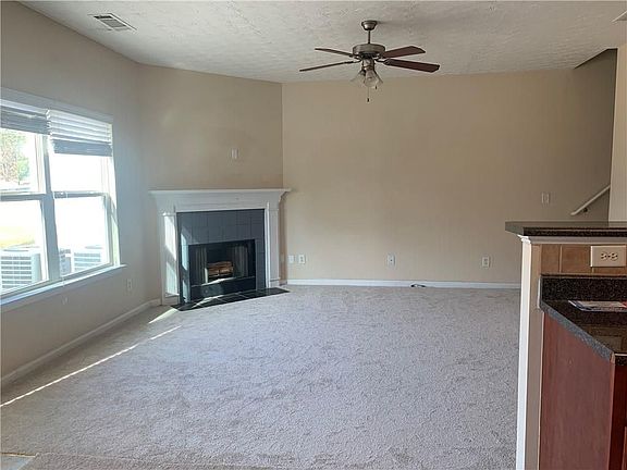 4th image of 58 Providence Run Ct