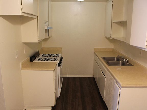 3rd image of 11200 Chamberlaine Way #27