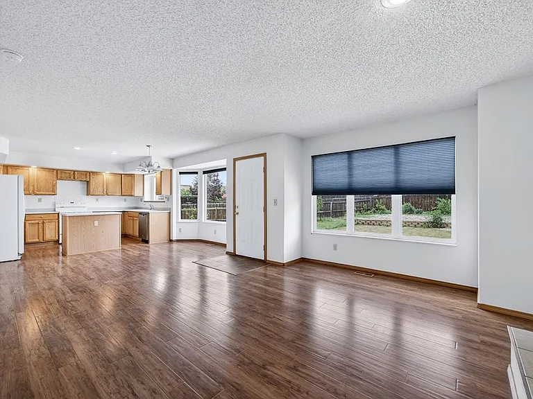 5660 Many Springs Dr — Photo 14
