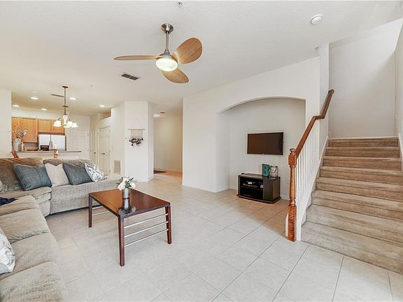 4th image of 13914 Dove Wing Ct