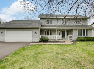 7615 Eileen St, Eden Prairie, MN 55346