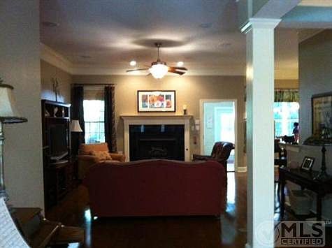 3rd image of 54 Sharonwood Dr
