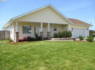 1996 Channel St, North Bend, OR 97459