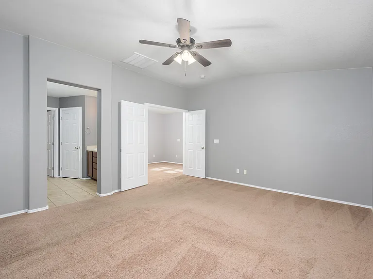 5815 E Grove Ave — Photo 14