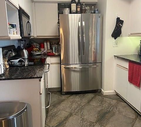 4th image of 3245 NE 184th St APT 13406