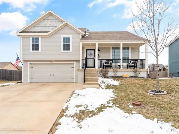 715 N Olive St, Gardner, KS 66030