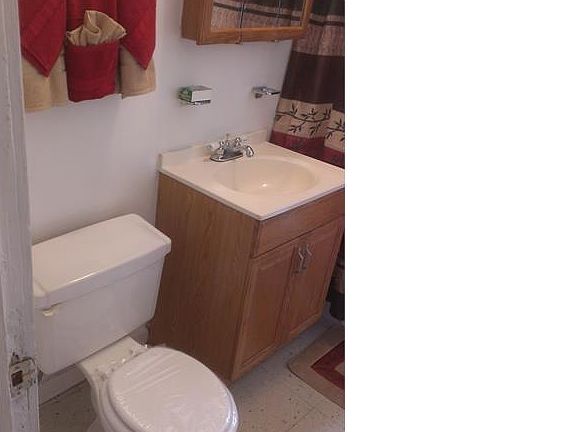 5th image of 1635 E 72nd St #2