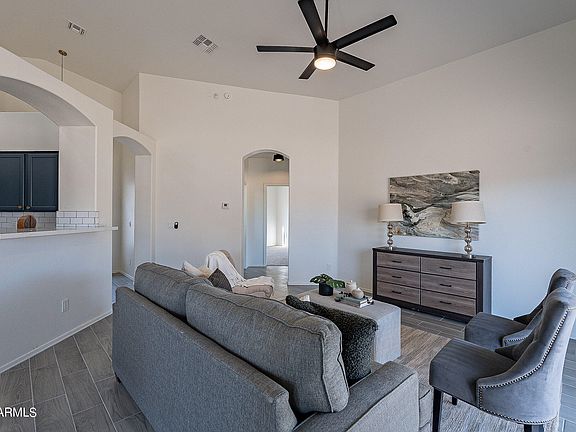 5th image of 6330 W CAMBRIDGE Avenue