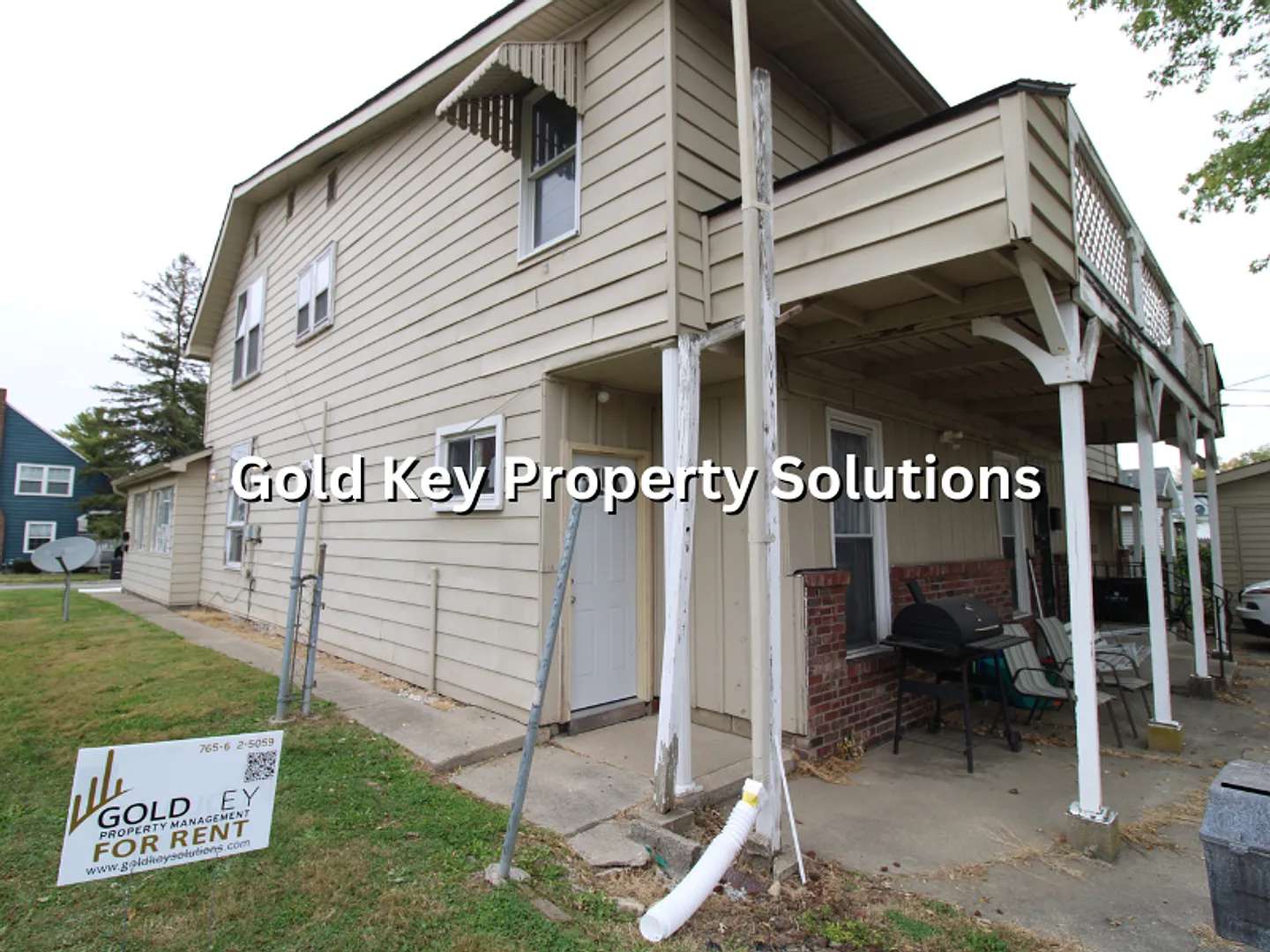 117 E John St — Photo 1