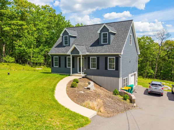 72 Bentwood Rd, Drums, PA 18222
