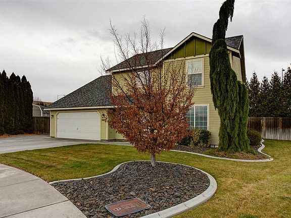2nd image of 3602 S Newport Pl