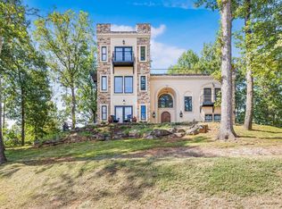 49 Castle Ct, Columbus, NC 28722