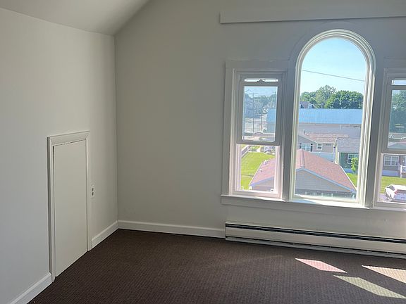 3rd image of 503 N Railroad St APT D