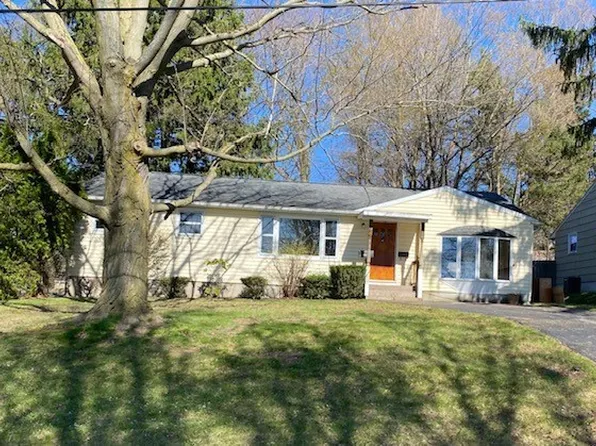 109 Shady Ln, Syracuse, NY 13219