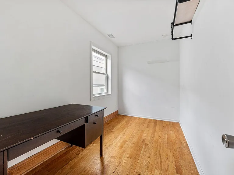 1639 W Blackhawk St #3 — Photo 16